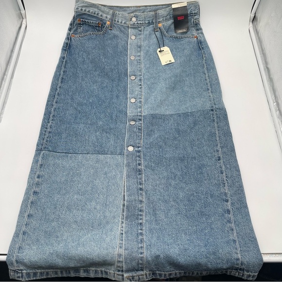 Levi's Premium Button Midi Jean Denim Skirt Size 31 Patch Design 100% Cotton New - Picture 6 of 16